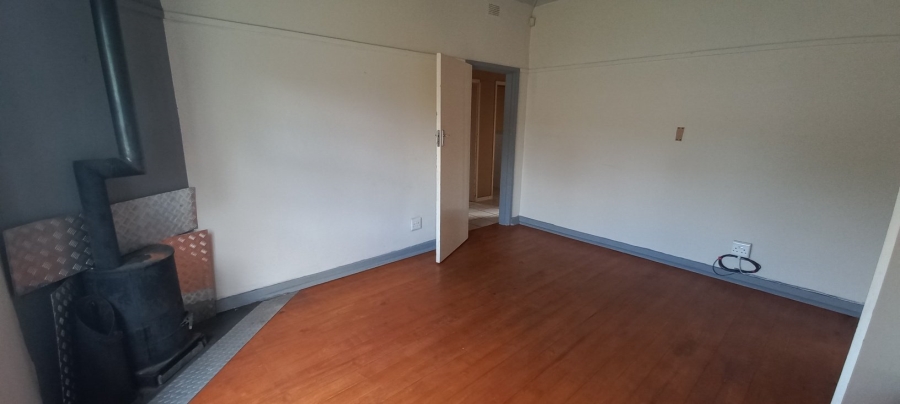 To Let 3 Bedroom Property for Rent in Staffords Hill Free State